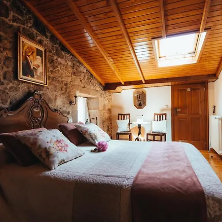 Os Miguelinos Kır Evi *